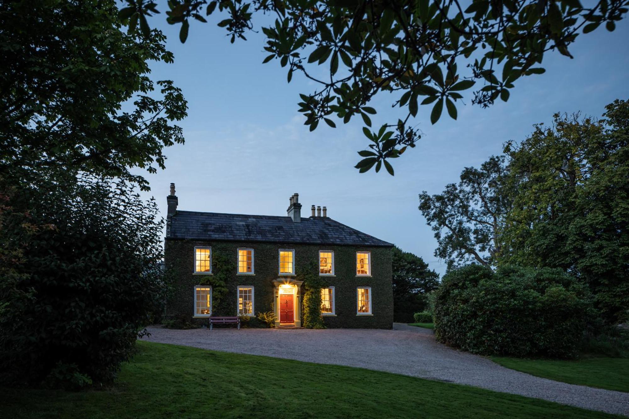 Tullymurry House นิวรี ภายนอก รูปภาพ